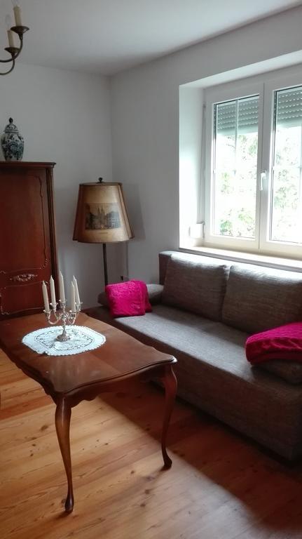 Kleines Schloesschen Appartement Leinau Buitenkant foto